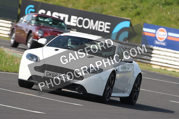 Aston Martin 0518