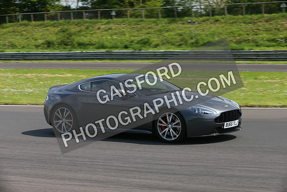 Aston Martin 0249