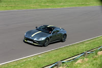Aston Martin 0200