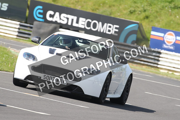Aston Martin 0529